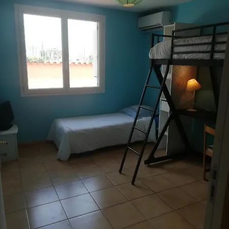Hostel Proche De La Gare Et Du Centre Ville *